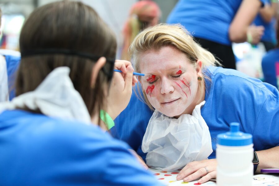 Blindfolded Face Painting